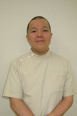 歯科医師:中塚